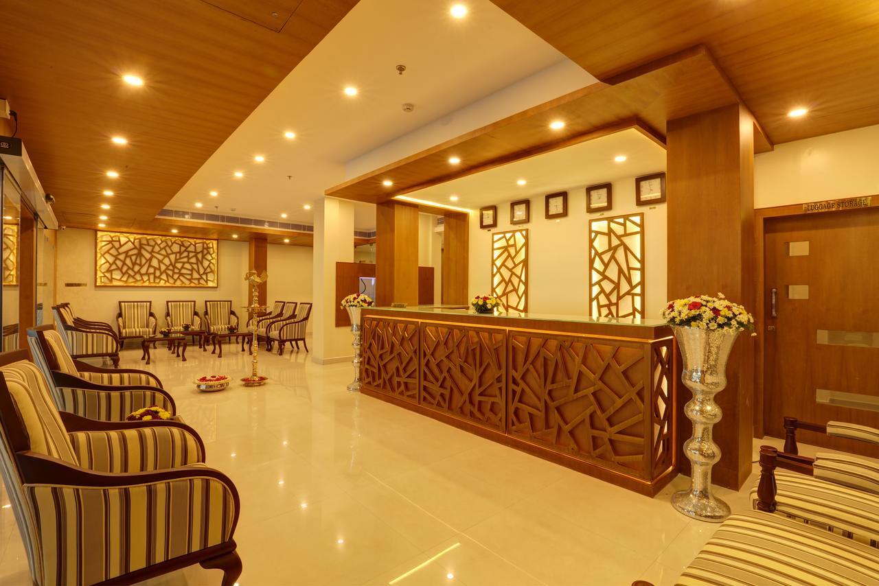 Hotel Floral Park Kottayam Exteriör bild