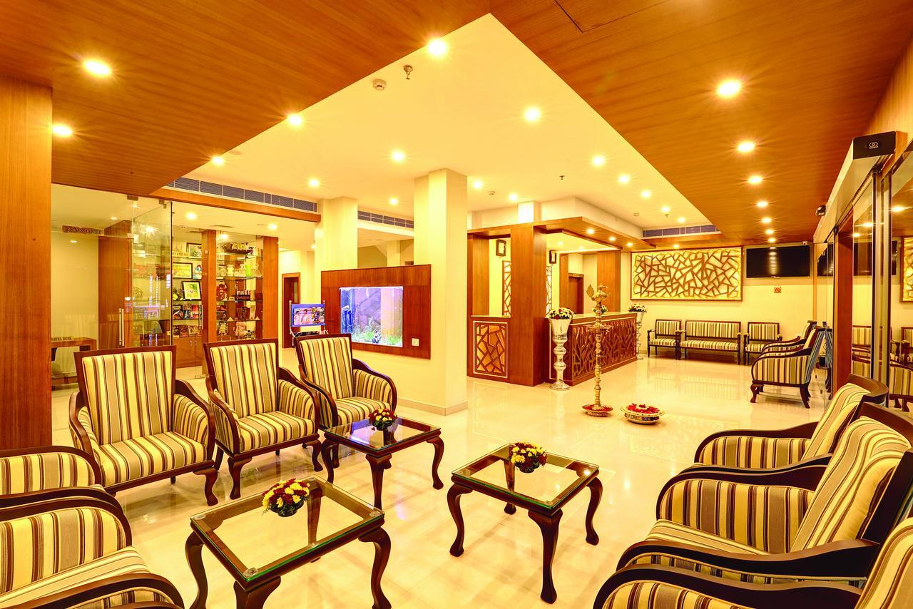 Hotel Floral Park Kottayam Exteriör bild